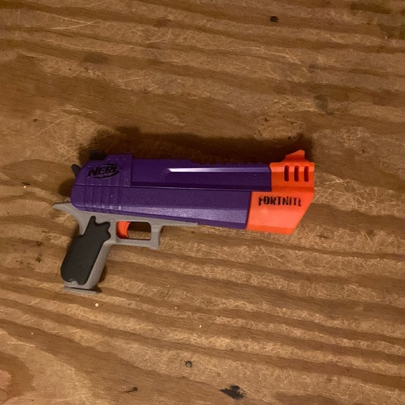 Nerf Fortnite Deagle - Picture 1 of 2